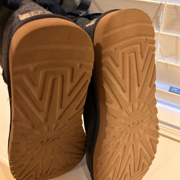 Uggs boots - Picture 3 of 5